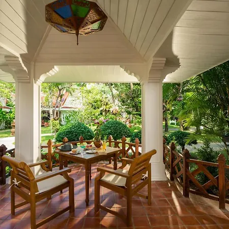 Santhiya Koh Chang Resort Exterior photo
