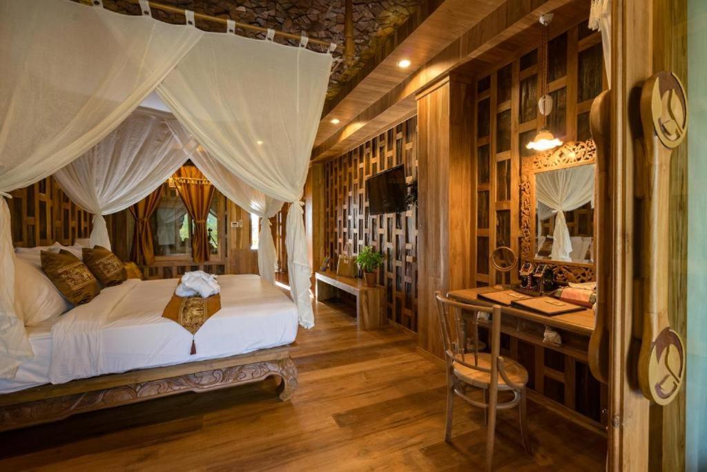 Santhiya Koh Chang